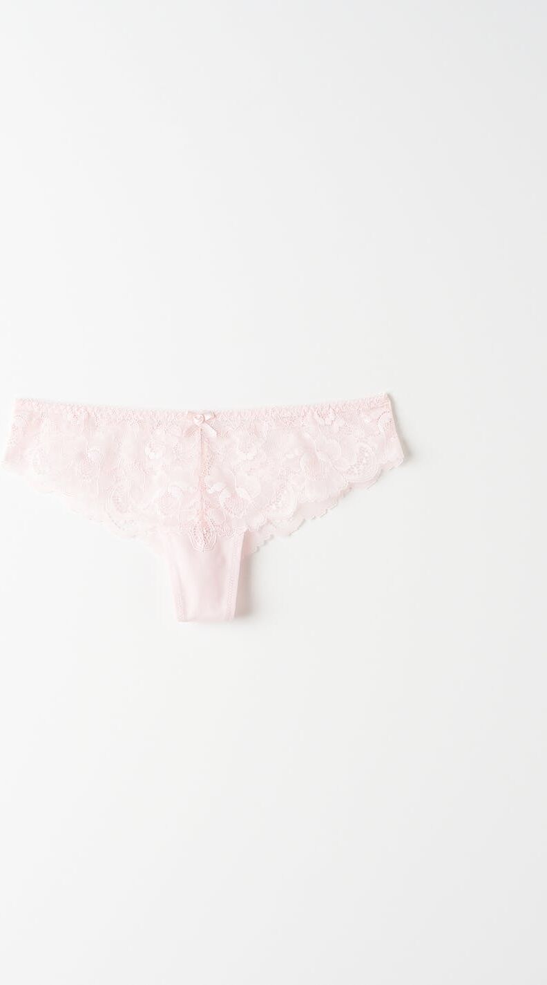 Gina Tricot Annie string XS  Pink cloud (3651)