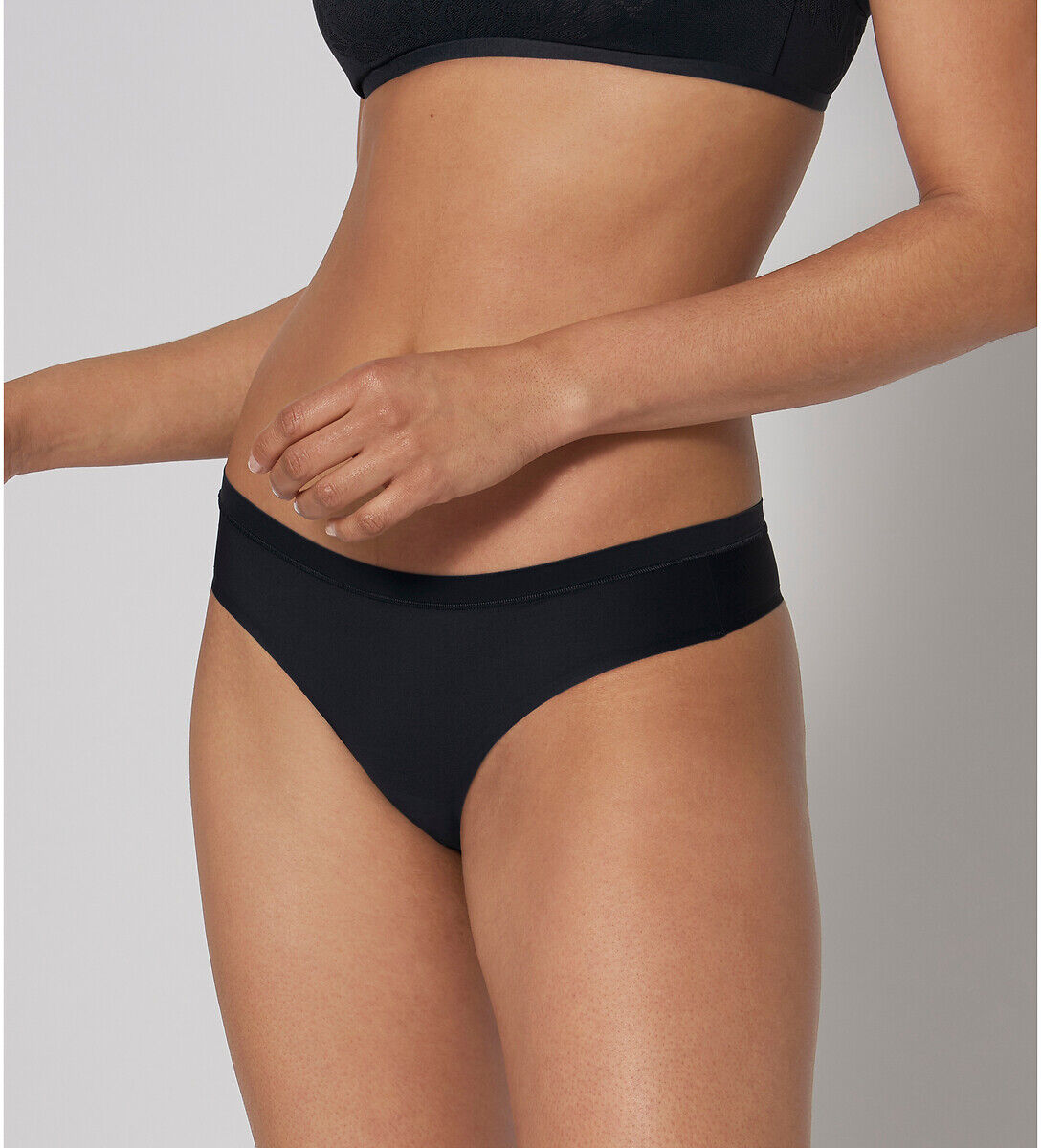 Triumph Tanga efeito segunda pele, Smart Micro   Preto