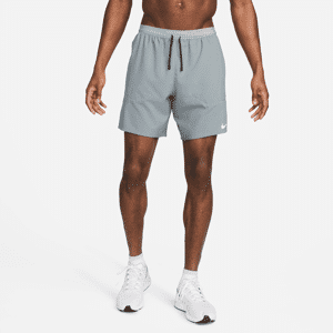 Nike Stride Dri-FIT 2-in-1-Laufshorts für Herren (ca. 18 cm) - Grau - L