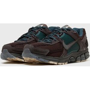 Nike ZOOM VOMERO 5 PRM men Lowtop brown en taille:36 - Publicité