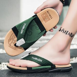 FANQISON Sneakers Pantoufles d'été de grande taille pour hommes, confortables et respirantes, sandales à la mode, chaussures de plage, pantoufles à chevrons - Publicité