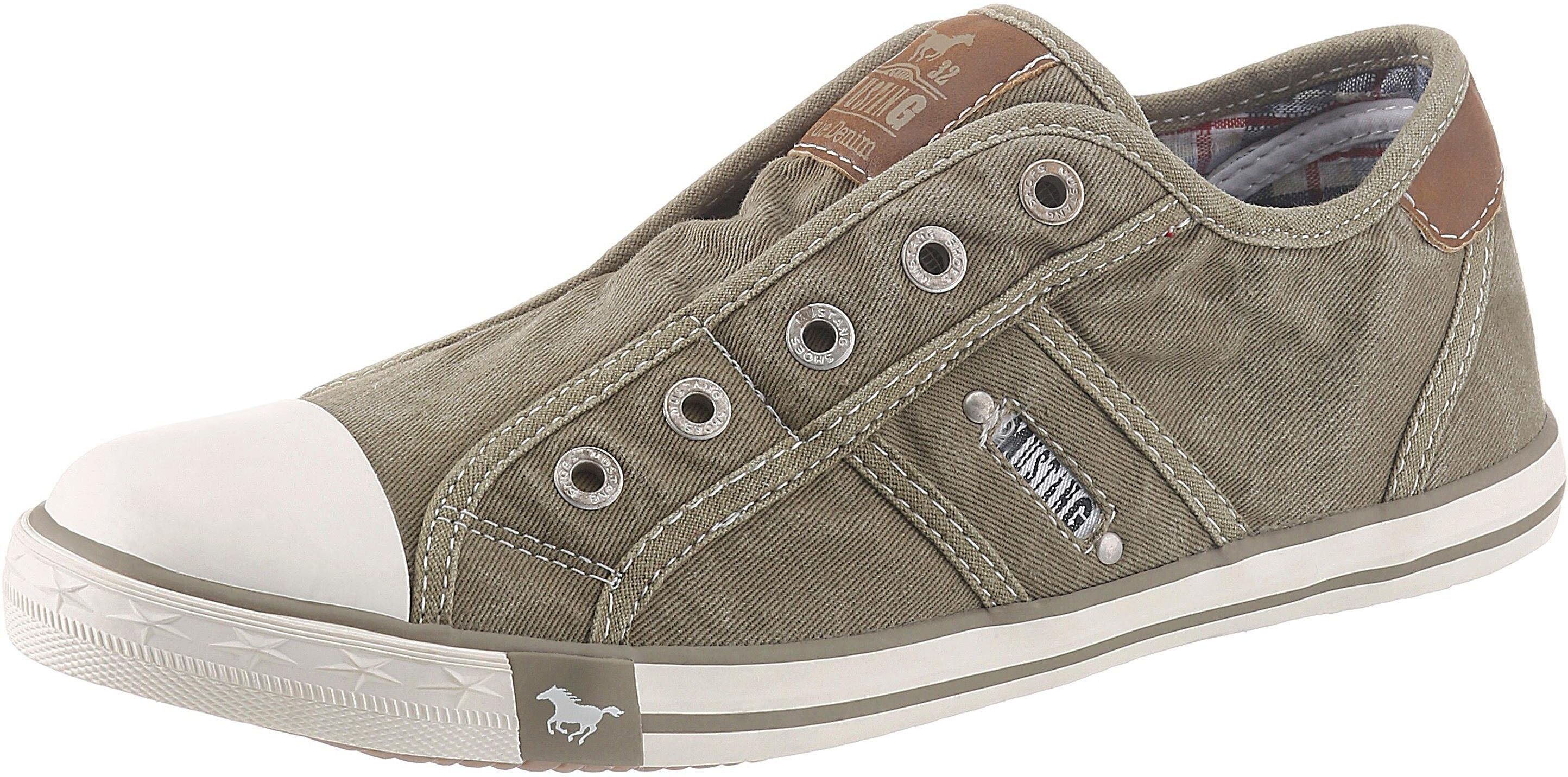 Mustang Shoes Slip-On Sneaker in sommerlicher Farbpalette, khaki