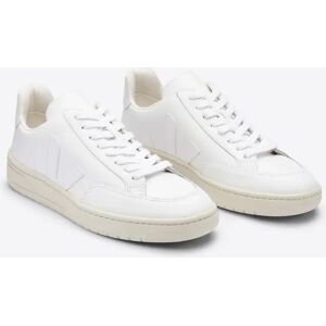 Veja Naisten V-12 Leather tennarit - Vastuullisesti valmistetut tennarit  - White - female - Size: 39