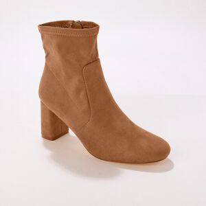 Boots effet chaussettes - caramel - BlancheporteCaramel gourmand, effet chaussettes et talon recouvert : les boots adoptent les 3 grandes tendances de la saison. Un style unique pour une allure ultra feminine.40Marron