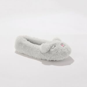 Chaussons ballerines maille peluche oreilles 3D - BlancheporteJolie frimousse brodée, oreilles 3D et maille peluche. Douces, moelleuses et faciles à enfiler, les ballerines mettent de la tendresse et de la fantaisie dans tous les moments cocooning... sans - Publicité