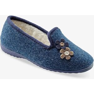 Pantoufles fleurs - BlancheporteEn laine majoritaire bien chaude, ces ravissantes pantoufles souples special pieds larges sont tres agreables a porter. On craque pour leurs petites fleurs fantaisie sur le devant !40Bleu