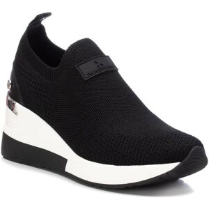 Baskets à enfiler XTI® - 36 - Noir - XtiUne ligne minimaliste et futuriste pour ces baskets compensées à enfiler. L’allure est sportswear, rehaussée par détails coloris doré et semelle bicolore.36Noir