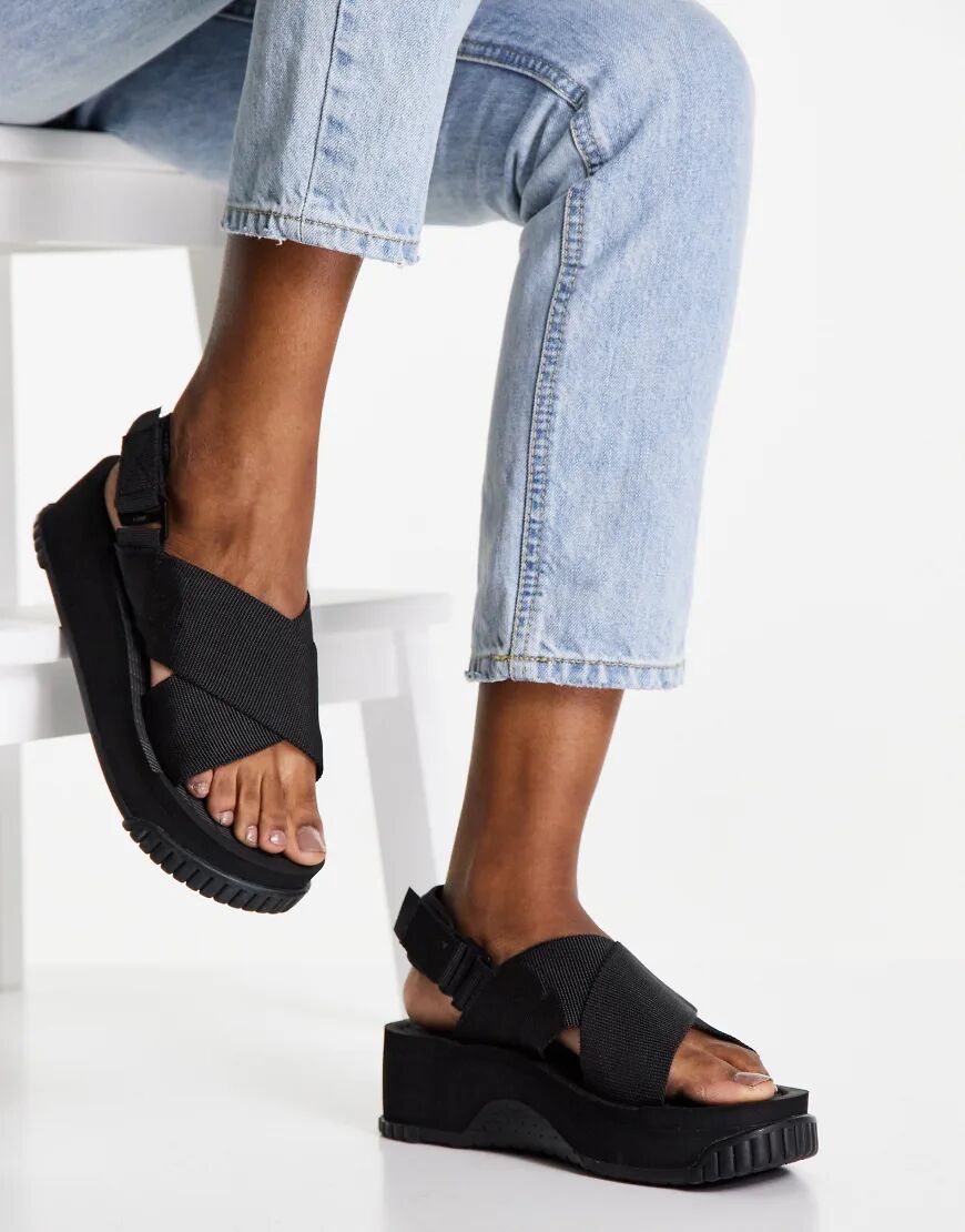 Shaka Fiesta platform sandals with crossover strap in black  Black