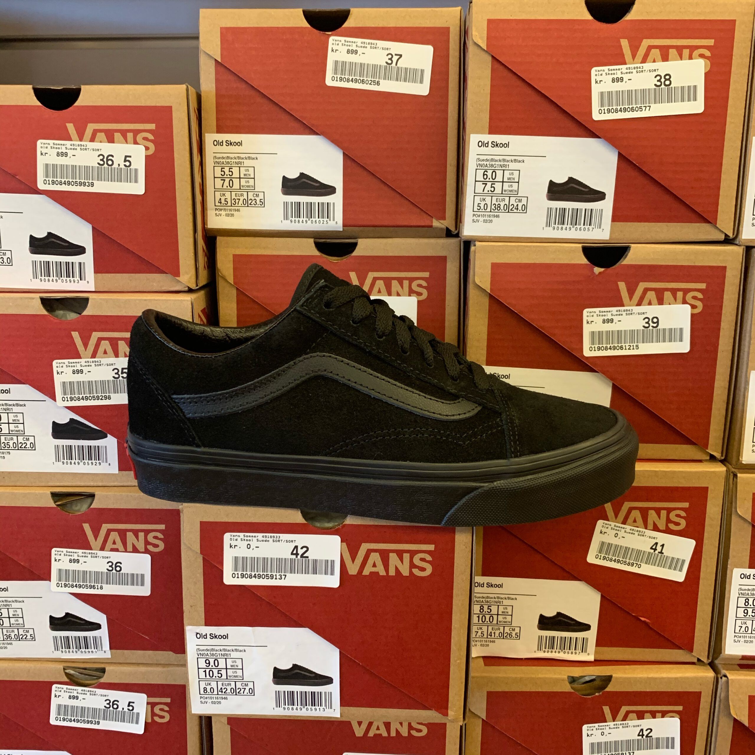 Vans - Old Skool Black/Black (Suede) 36