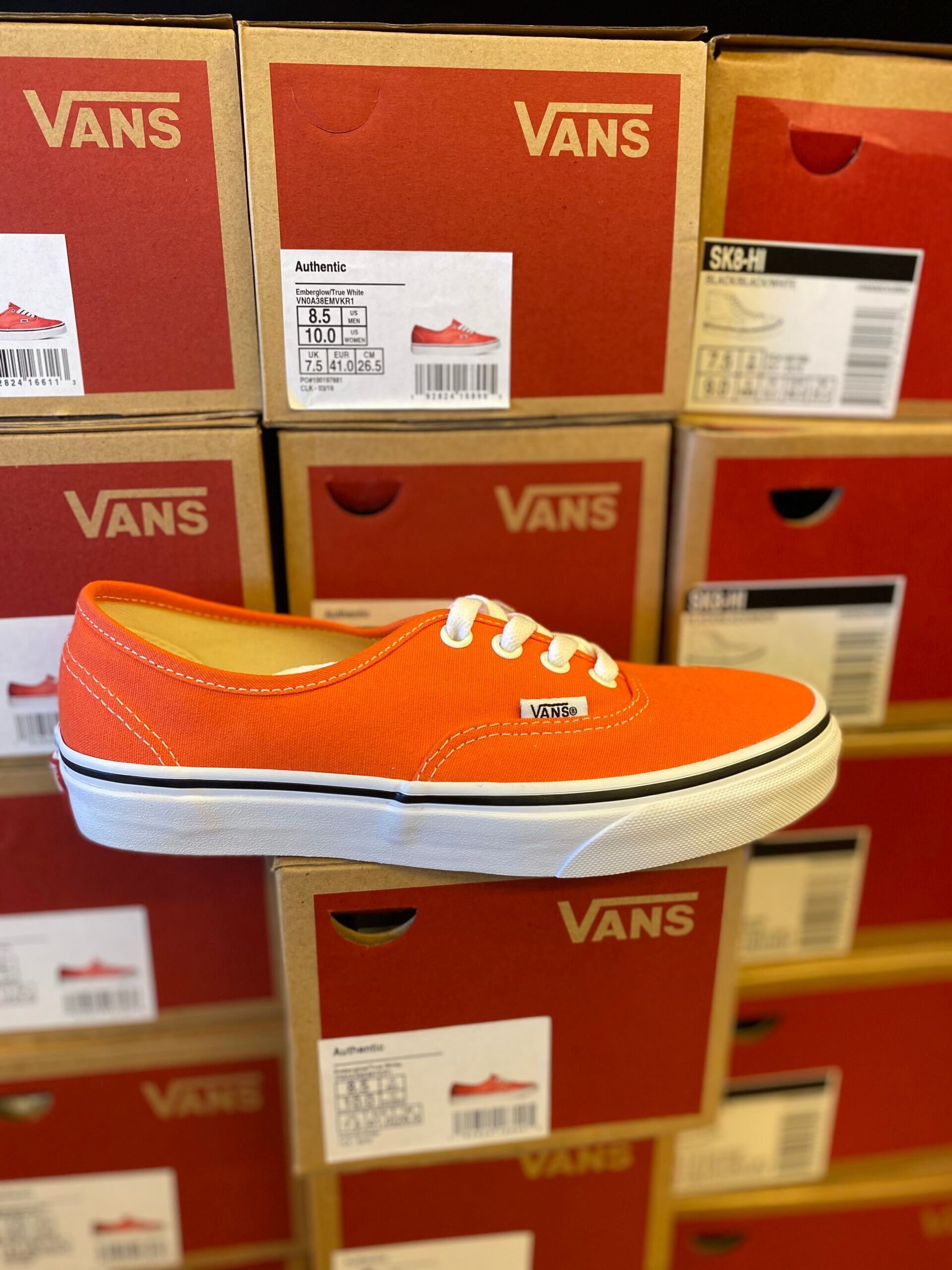 Merker VANS Vans - Authentic Emberglow/True White 36