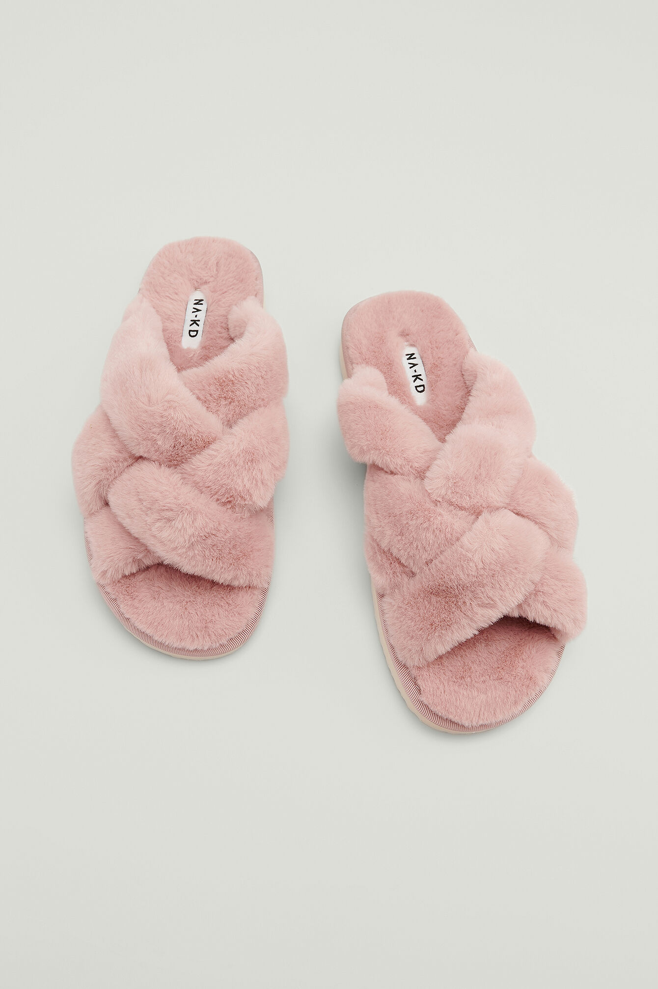 NA-KD Shoes Teddy-slippers med vevd overdel - Pink