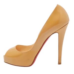 Christian Louboutin Pre-owned , Pre-owned Leather heels ,Beige female, Sizes: 2 UK