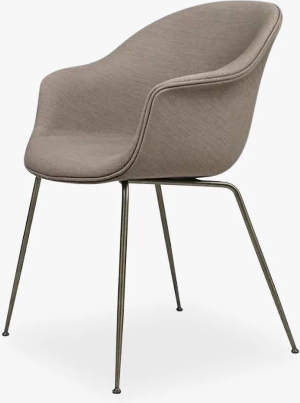 GUBI Bat Dining Chair-Fullt Upholstered-Antikk Messing, Skarpe 04115