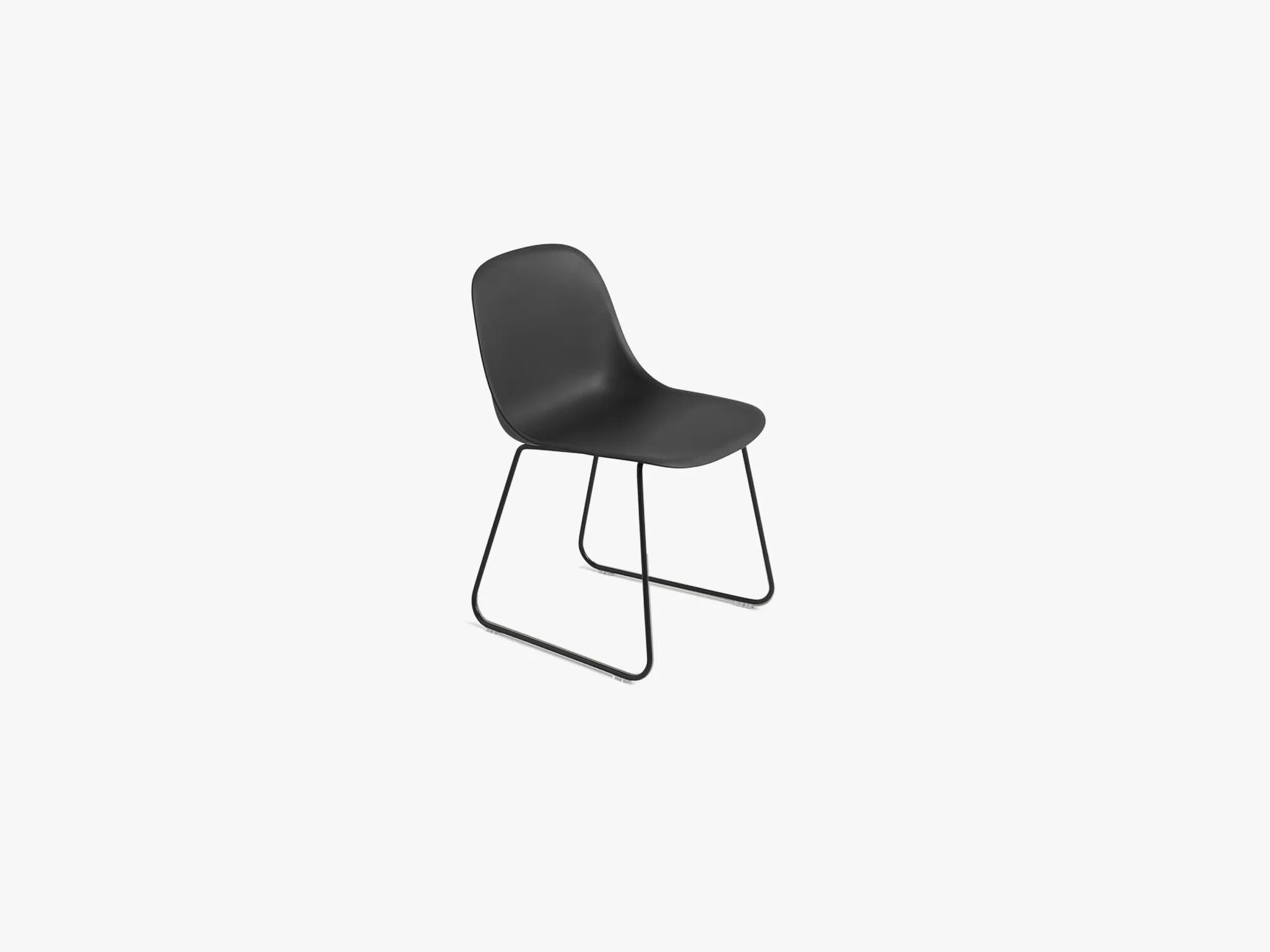 Muuto Fiber Side Chair - Sled Base - Normal Shell, Black / Black