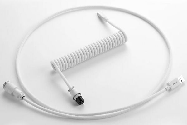 CableMod Pro Coiled Keyboard Cable USB-C zu USB Typ A, Glacier White - 150cm