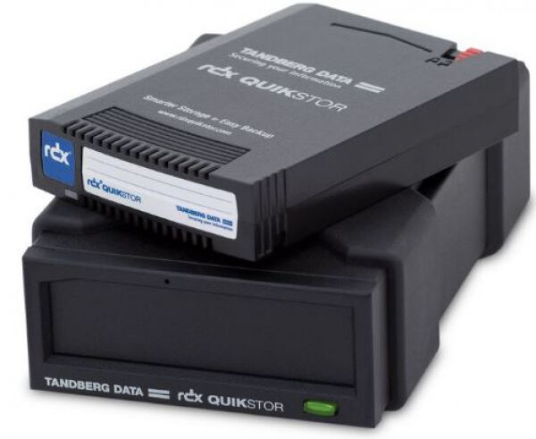 Tandberg 8882-RDX - RDX QuikStor External Drive Kit mit 5TB Cartridge - USB3