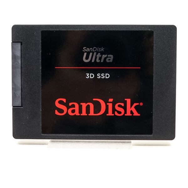 sandisk ultra 3d nand 1tb internal ssd sata iii (condition: excellent)