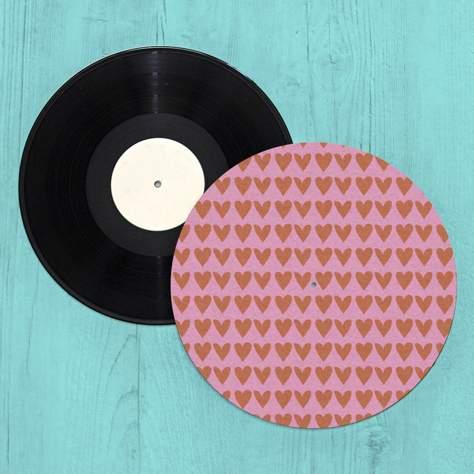 By IWOOT Graphic Hearts Turntable Slip Mat