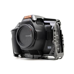 Gebraucht Blackmagic Design Pocket Cinema Camera 6K G2 - Canon EF kompatibel Zustand: Wie neu