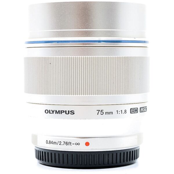 olympus m.zuiko digital ed 75mm f/1.8 (condition: like new)