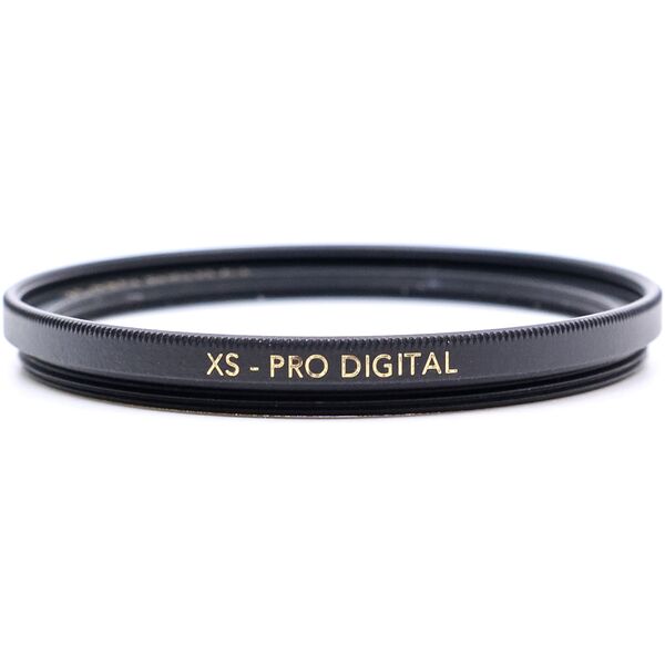 b+w 49mm xs-pro clear mrc-nano 007 filter (condition: good)