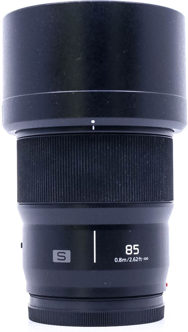 Panasonic Lumix S 85mm f/1.8 (Condition: Like New)