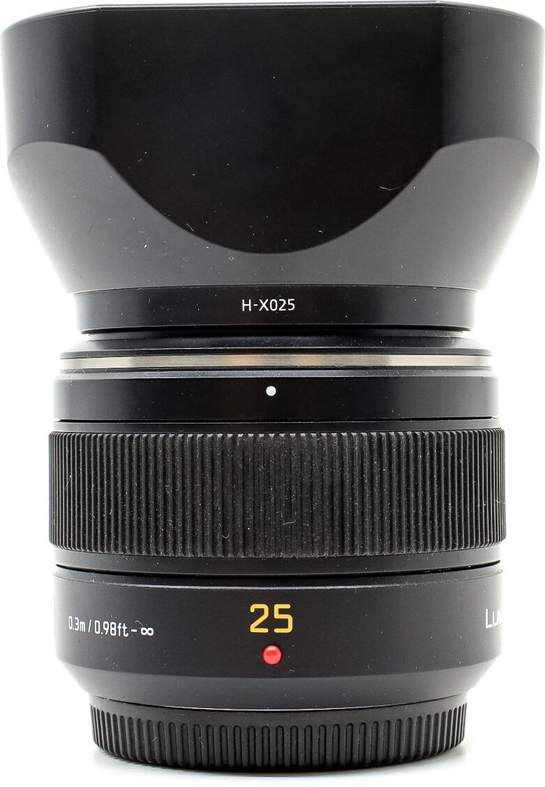 Panasonic Leica DG Summilux 25mm f/1.4 ASPH. (Condition: Excellent)