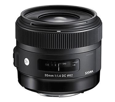 Sigma Objetiva Grande Angular 30mm F1.4 (a) Dc Hsm Canon (preto) - Sigma