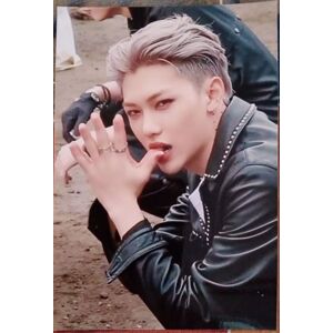 PHOTO A ENCADRER STRAYKIDS LEE FELIX - Publicité