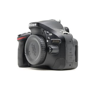 Nikon D5200 (Condition: Good)