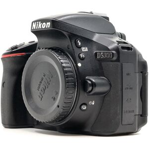 Nikon D5300 (Condition: Good)