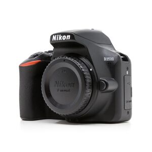 Nikon D3500 (Condition: Excellent)