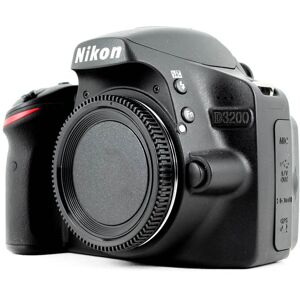 Nikon D3200 (Condition: Excellent)