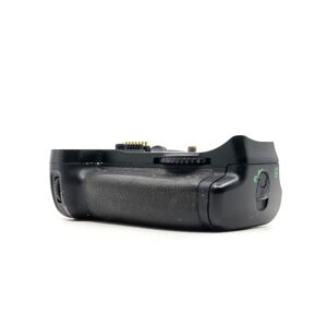 Nikon MB-D10 Battery Grip (Condition: Well Used)