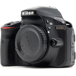 Nikon D3300 (Condition: Excellent)