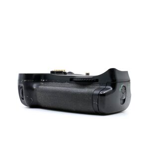 Nikon MB-D10 Battery Grip (Condition: Good)