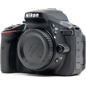 Nikon D5300 (Condition: Good)