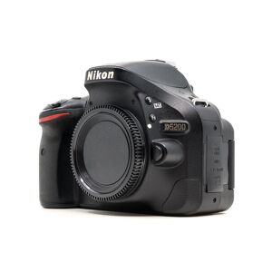 Nikon D5200 (Condition: Good)