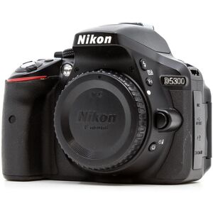 Nikon D5300 (Condition: Good)