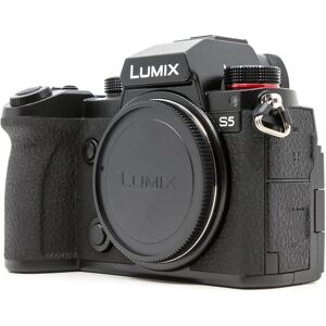 Panasonic Lumix DC-S5 (Condition: Like New)