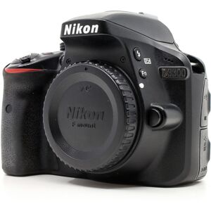 Nikon D3300 (Condition: Good)