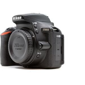 Nikon D5600 (Condition: Excellent)