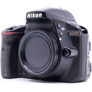 Nikon D3300 (Condition: Excellent)