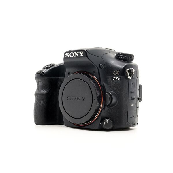 sony alpha a77 ii (condition: well used)