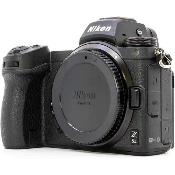 nikon z6 ii (condition: like new)