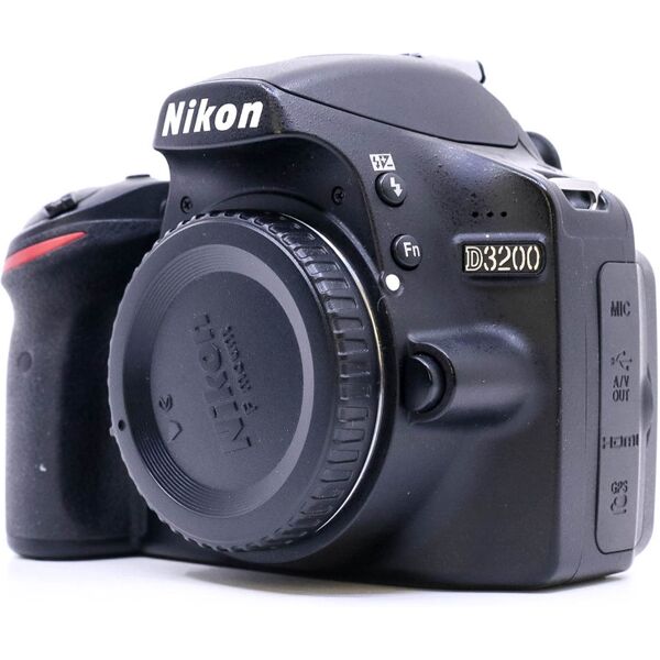 nikon d3200 (condition: like new)