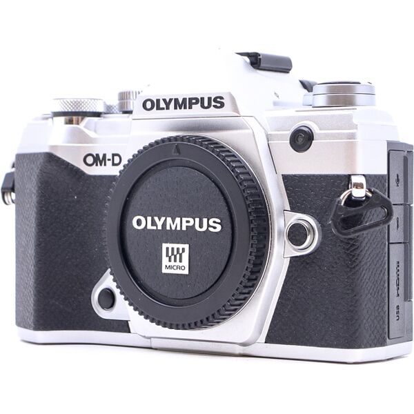 olympus om-d e-m5 mark iii (condition: like new)