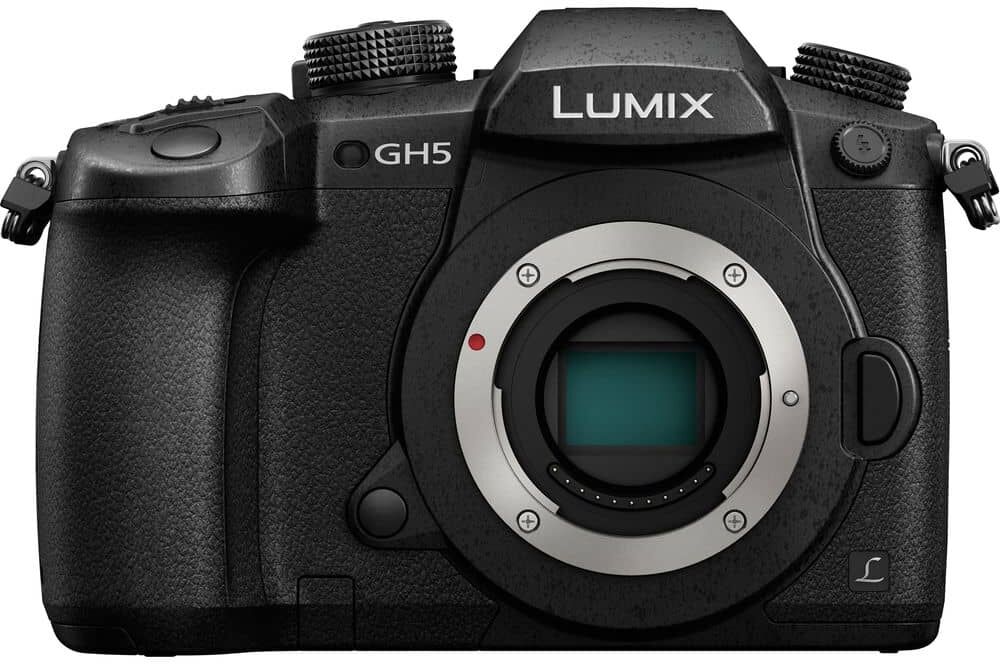 Panasonic Lumix DC-GH5 - Solo Corpo - 4 ANNI DI GARANZIA