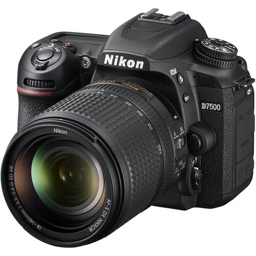 Nikon D7500 + 18-140mm VR - 2 ANNI DI GARANZIA IN ITALIA