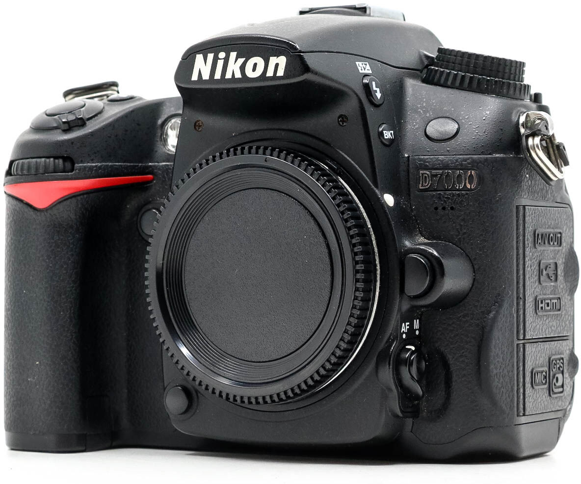 Nikon D7000 (Condition: Good)